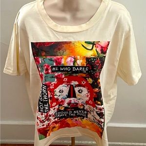 NWOT Popscapes Thorns and Roses cream cotton t-shirt, size M unisex art street